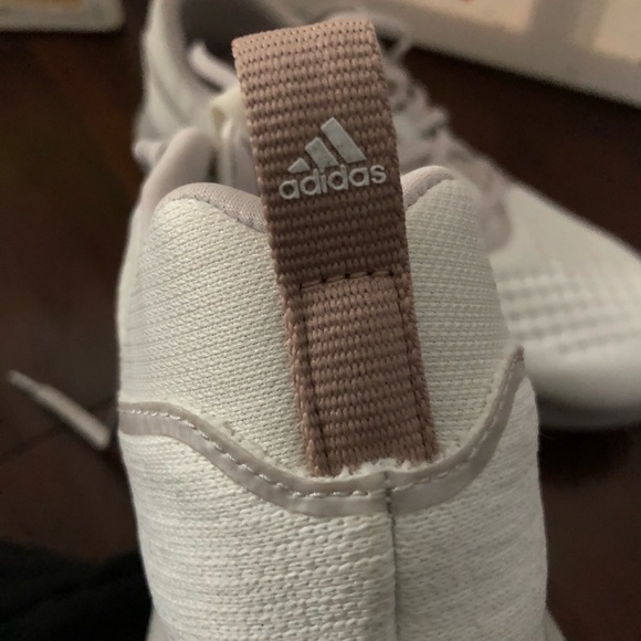 Adidas Bounce shoes - Picture 8 of 8